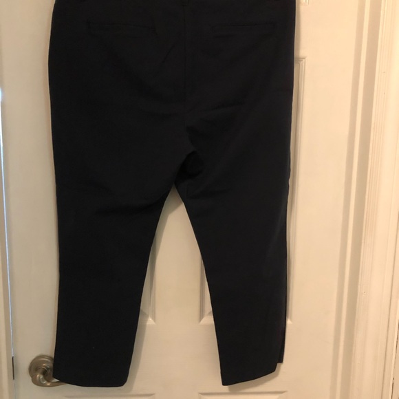 Women's Navy Tommy Hilfiger Capri Pants - Picture 3 of 7